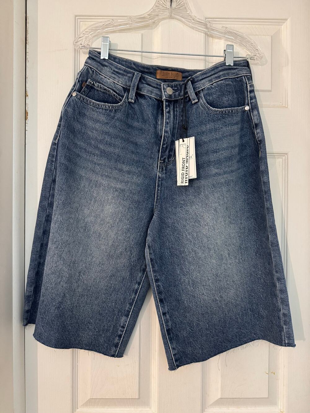 NWT Judy Blue High Rise Rigid Front Denim Jorts Bermuda Shorts Raw Hem size M